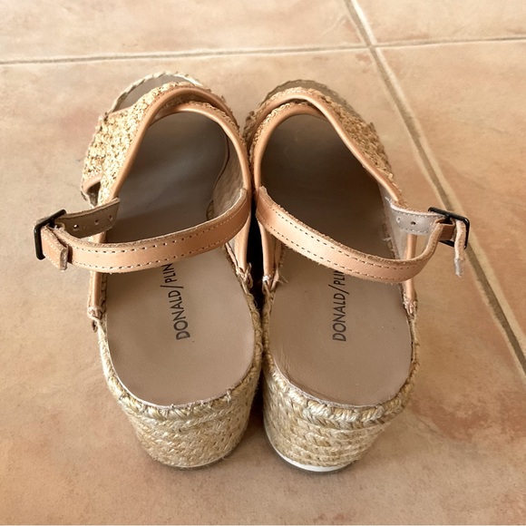 Donald J Pliner Woven Espadrille - Size 9 - Picture 2 of 7